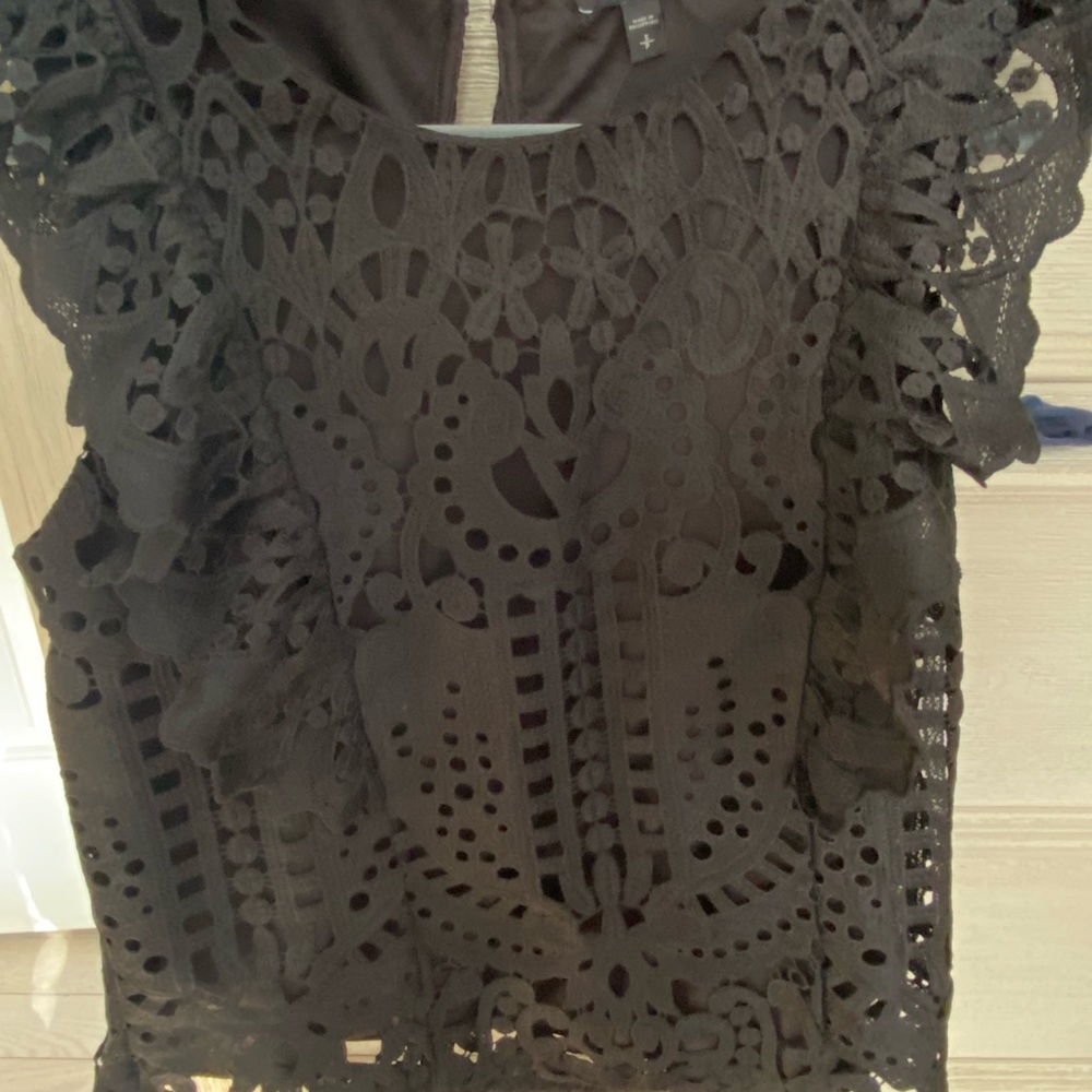 Express Size Small - Picture 3 of 3